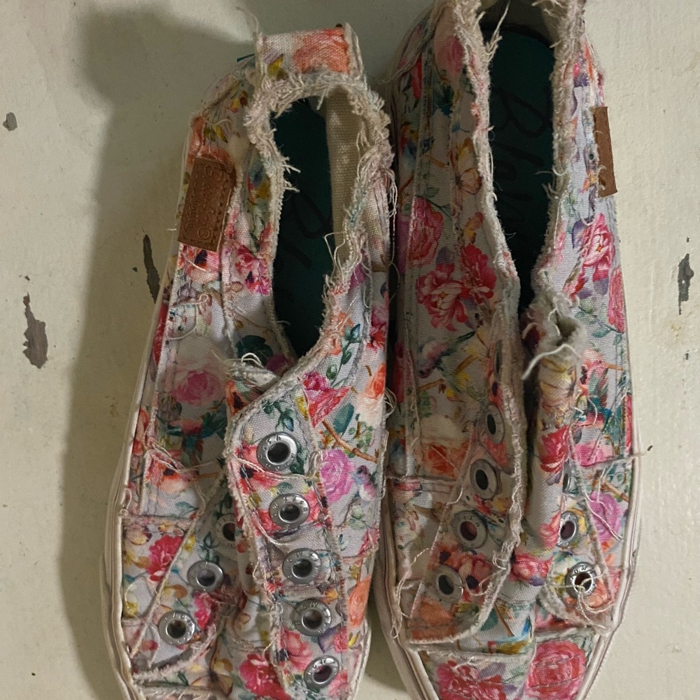Blowfish Floral Canvas Sneakers - Pink and White